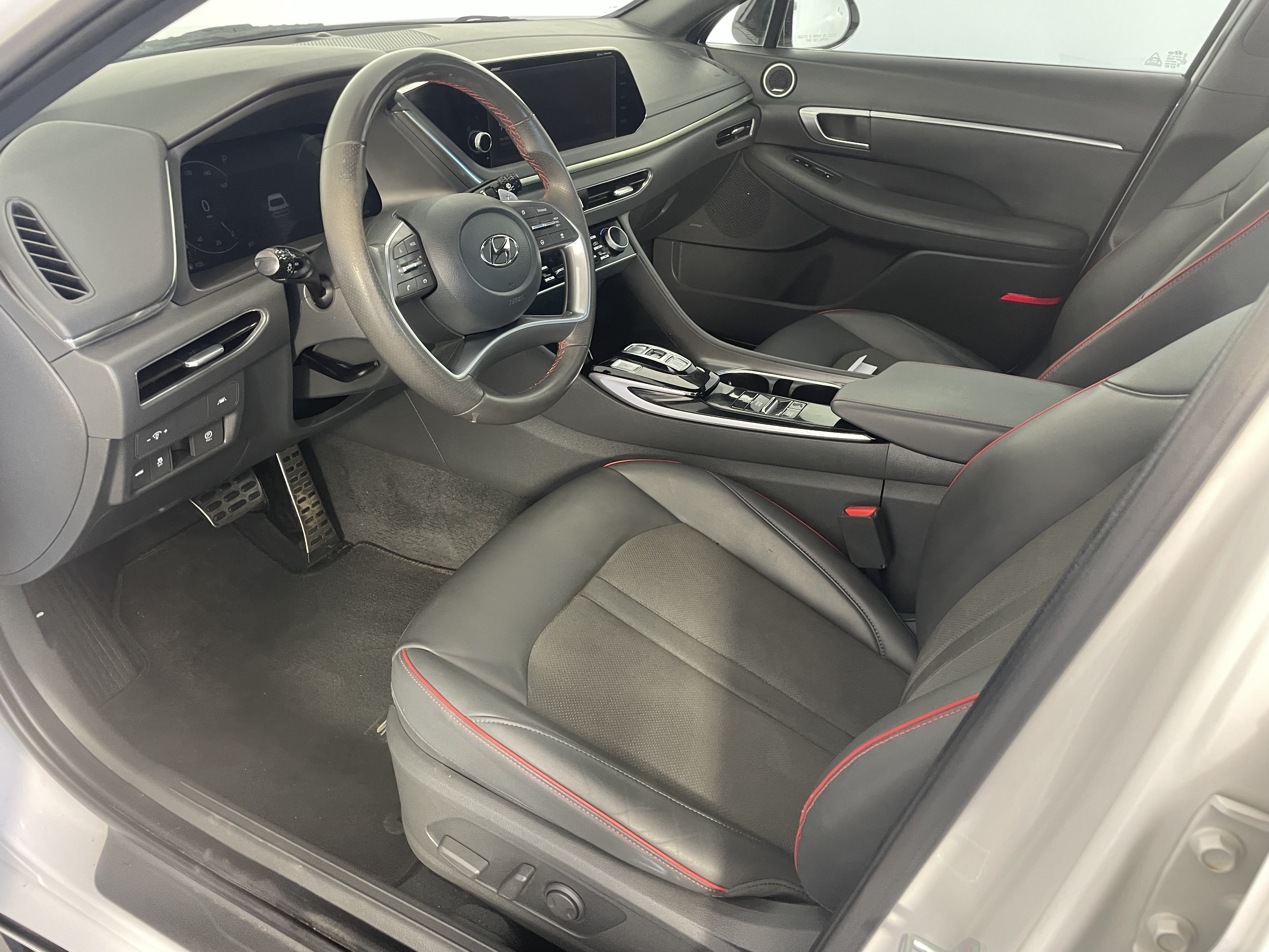 Used 2023 Hyundai Sonata SEL Plus w/ Preferred Accessory Package FWD image 8