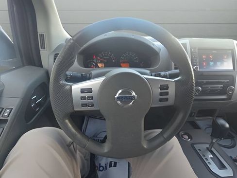 Used 2020 Nissan Frontier SV AWD/4WD image 15