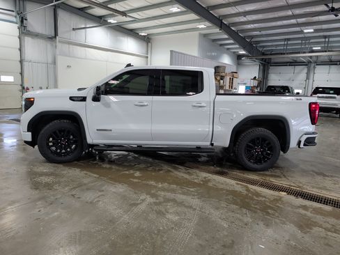Used 2023 GMC Sierra 1500 Elevation w/ Elevation Premium Package image 5