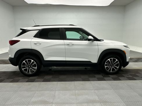 Certified 2024 Chevrolet TrailBlazer LT AWD/4WD image 8