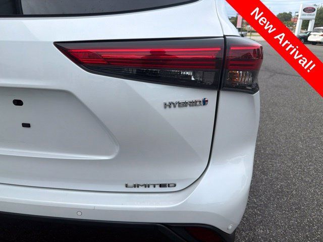 Used 2023 Toyota Highlander Limited AWD/4WD image 6