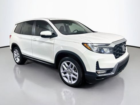Certified 2025 Honda Passport EX-L image 22