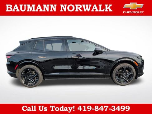 Used 2025 Chevrolet Equinox EV RS FWD image 8