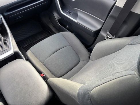 Used 2025 Toyota RAV4 LE image 22