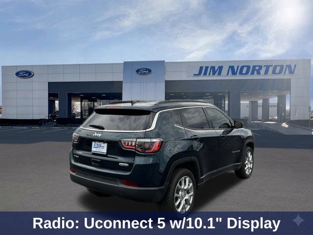 Used 2024 Jeep Compass Latitude AWD/4WD image 4