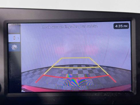 Certified 2024 Hyundai Elantra SE image 13