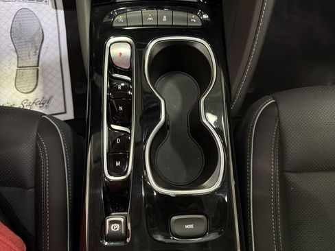 Certified 2023 Buick Envision Essence FWD image 21