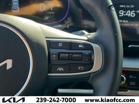 Certified 2025 Kia Sportage EX FWD image 24