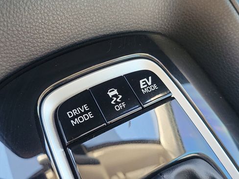 Used 2026 Toyota Corolla LE image 29