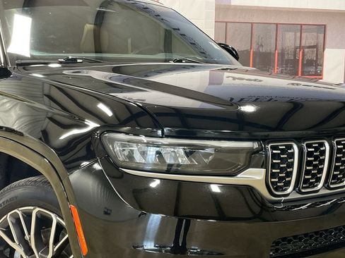 Used 2022 Jeep Grand Cherokee L Summit AWD/4WD image 10