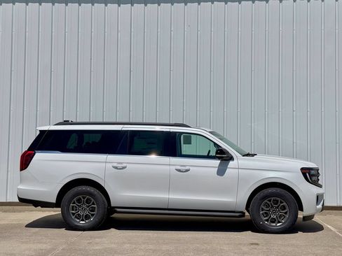 New 2026 Ford Expedition Max Active AWD/4WD image 7