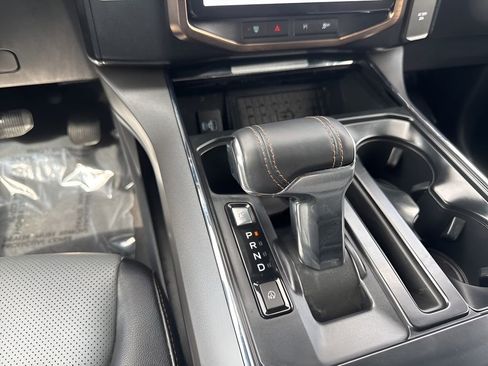 Used 2023 Ford F150 Lightning Lariat image 17