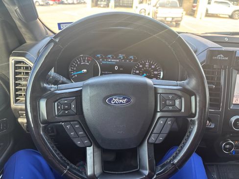 Used 2018 Ford Expedition Limited AWD/4WD image 9