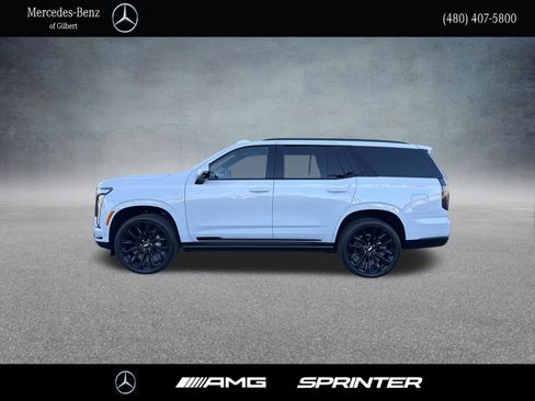 Used 2026 Cadillac Escalade Platinum Sport AWD/4WD image 2