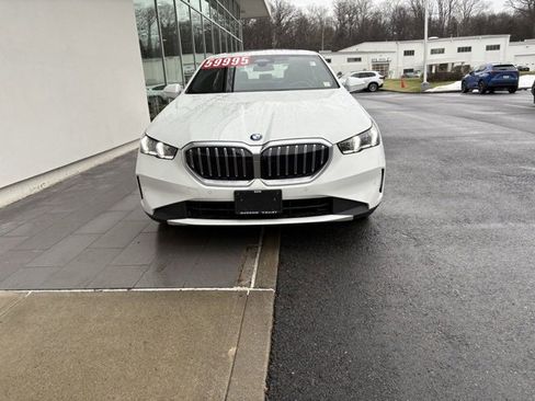 Used 2026 BMW 530i xDrive w/ Premium Package image 7