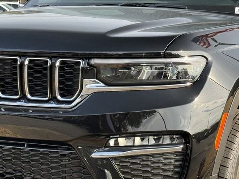 New 2025 Jeep Grand Cherokee Limited image 11