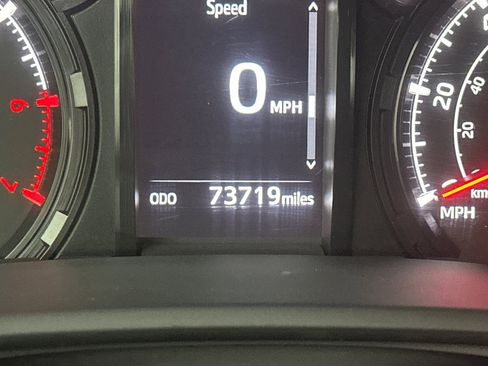 Used 2022 Toyota 4Runner SR5 Premium w/ Moonroof Package image 40