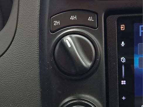 Used 2011 Ford Ranger Sport w/ Bright Trim Group AWD/4WD image 16