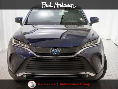 Certified 2023 Toyota Venza Limited AWD/4WD image 2