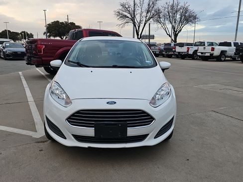 Used 2016 Ford Fiesta S image 2