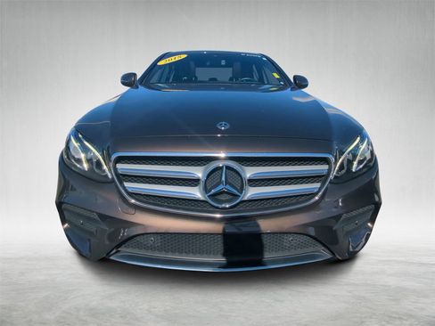 Used 2018 Mercedes-Benz E 300 image 8