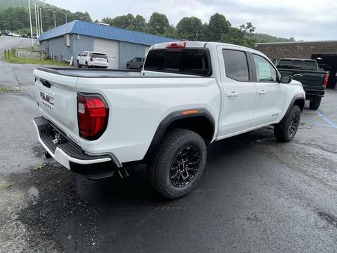 New 2026 GMC Canyon Elevation w/ Convenience Package RWD image 7