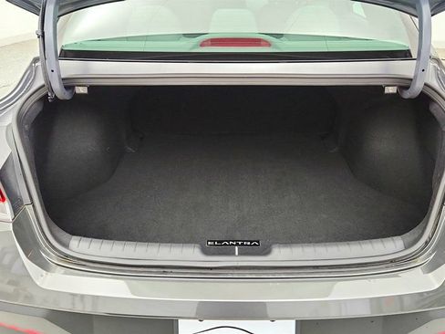 Used 2024 Hyundai Elantra SEL FWD image 22