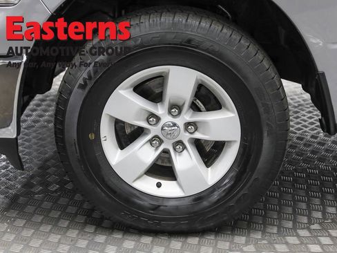 Used 2024 RAM 1500 Classic SLT image 30