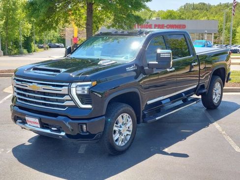 Used 2024 Chevrolet Silverado 2500 High Country w/ High Country Premium Package AWD/4WD image 7