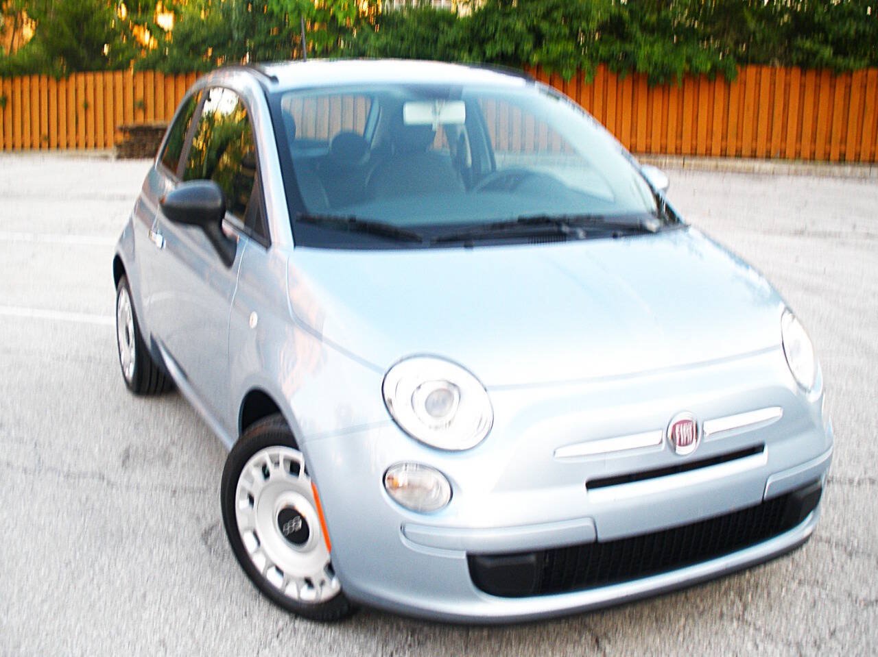 Used 2013 FIAT 500 Pop FWD image 2