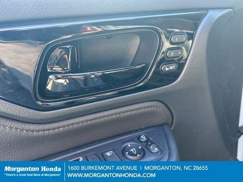 Used 2023 Honda Odyssey Elite image 16