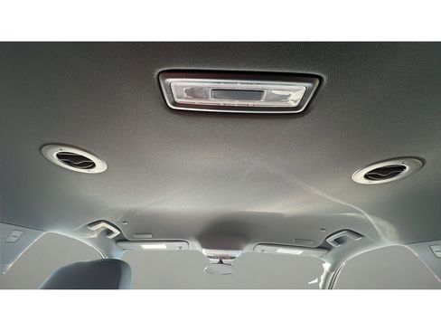 New 2026 Chevrolet Traverse LT image 29