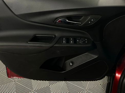 Used 2024 Chevrolet Equinox RS image 28