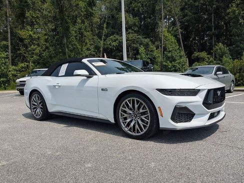 Certified 2025 Ford Mustang GT Premium RWD image 2