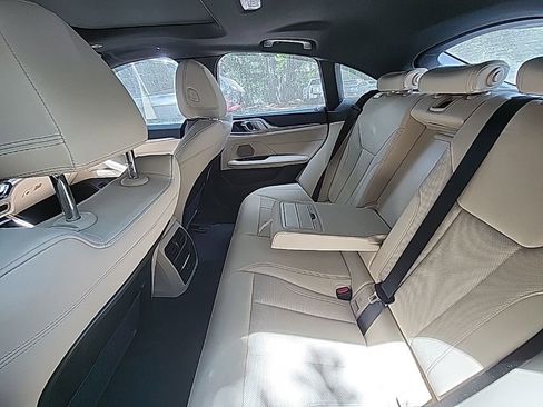 Used 2023 BMW i4 eDrive35 w/ Premium Package RWD image 3