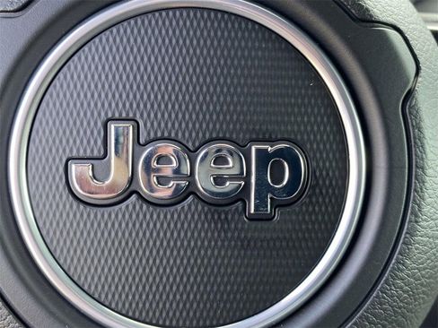 New 2025 Jeep Gladiator Sport image 29