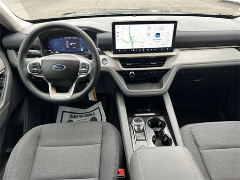 New 2025 Ford Explorer Active image 23