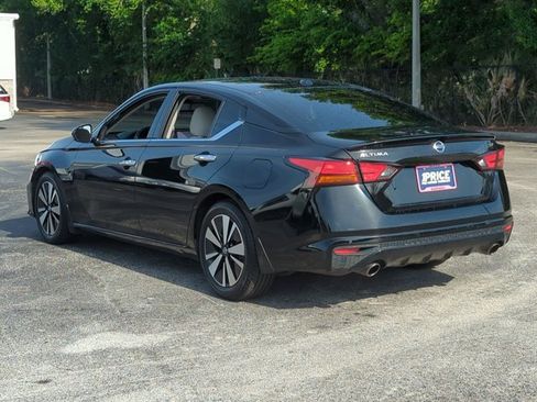 Used 2019 Nissan Altima 2.5 SV FWD image 8
