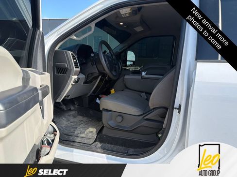 Used 2019 Ford F350 XLT AWD/4WD image 6