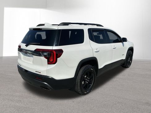 Used 2022 GMC Acadia AT4 w/ Preferred Package AWD/4WD image 3