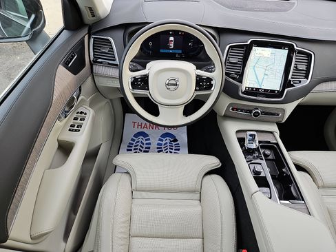 Certified 2023 Volvo XC90 T8 Ultimate image 11