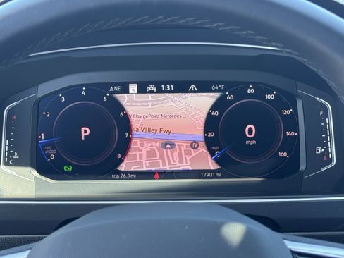 Used 2024 Volkswagen Tiguan SEL R-Line image 26