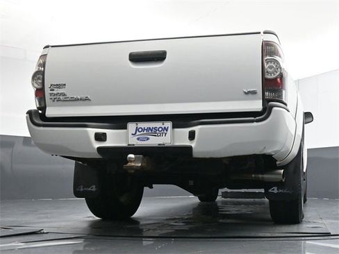 Used 2013 Toyota Tacoma 4x4 Double Cab image 27