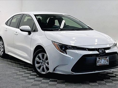 Used 2023 Toyota Corolla LE image 11