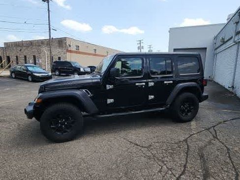Used 2021 Jeep Wrangler Unlimited Sport AWD/4WD image 27