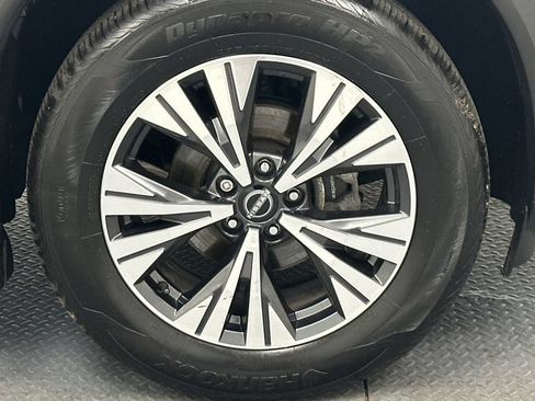 Certified 2023 Nissan Rogue SV w/ SV Premium B Package AWD/4WD image 21