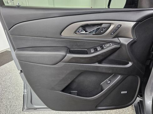 Used 2023 Chevrolet Traverse Premier AWD/4WD image 13