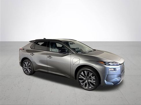 New 2026 Subaru Solterra Limited image 4