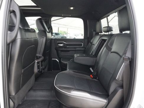 Used 2025 RAM 2500 Laramie AWD/4WD image 34
