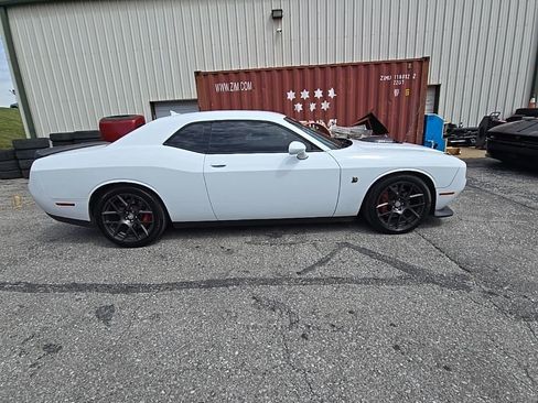 Used 2019 Dodge Challenger R/T Scat Pack w/ Shaker Package image 9